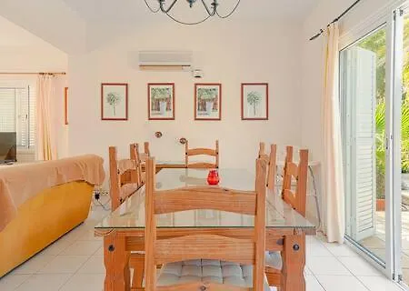 Amazing Pool&garden 50 M Sandy וילה