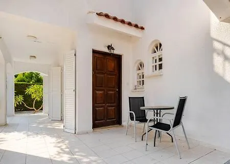 וילה Amazing Pool&garden 50 M Sandy קורל ביי